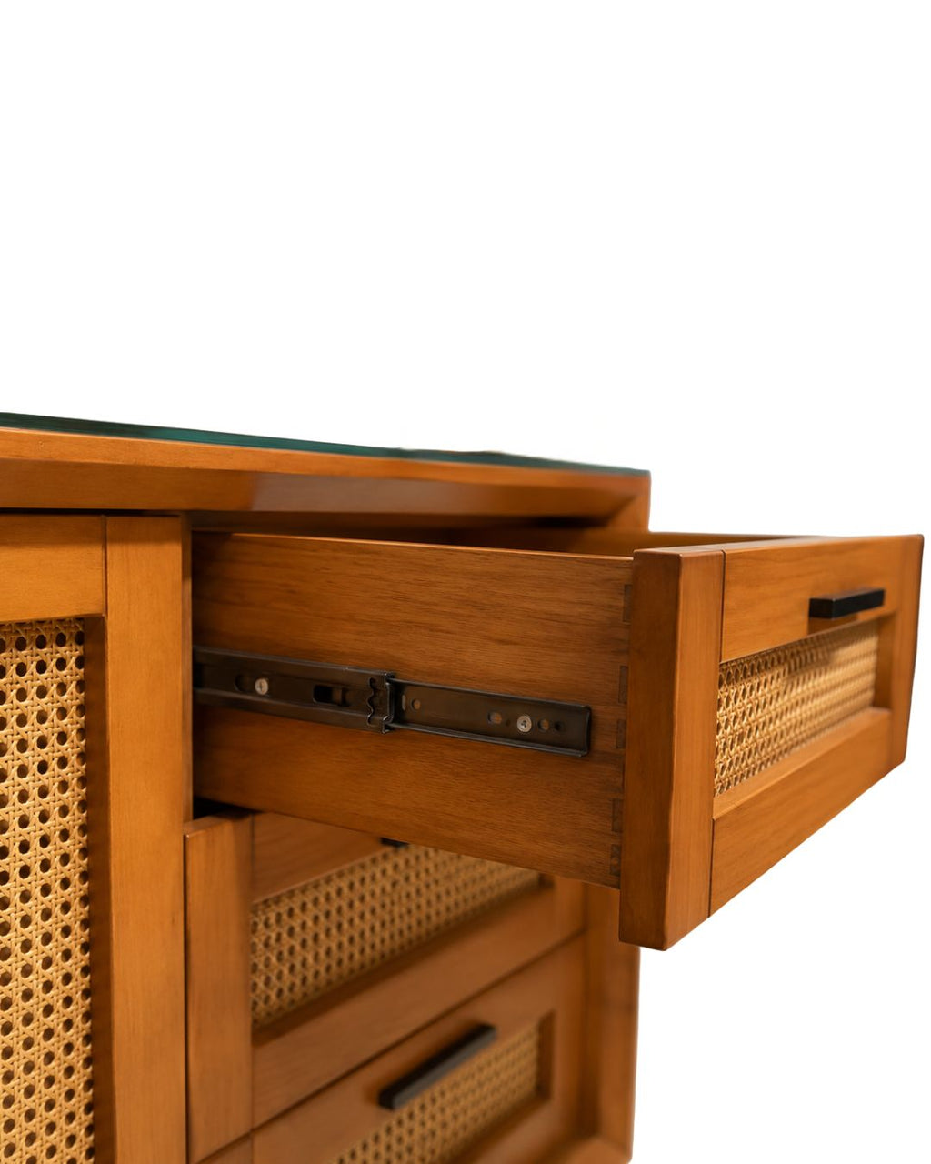 Oslo Rattan Buffet