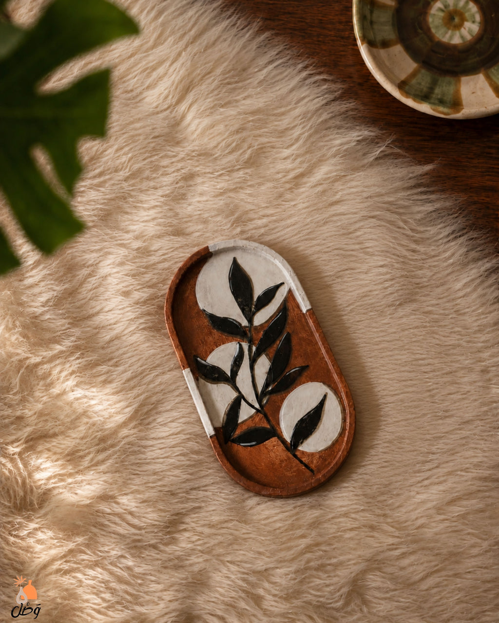 YIN YANG – Hand Painted Concrete Oval Tray
